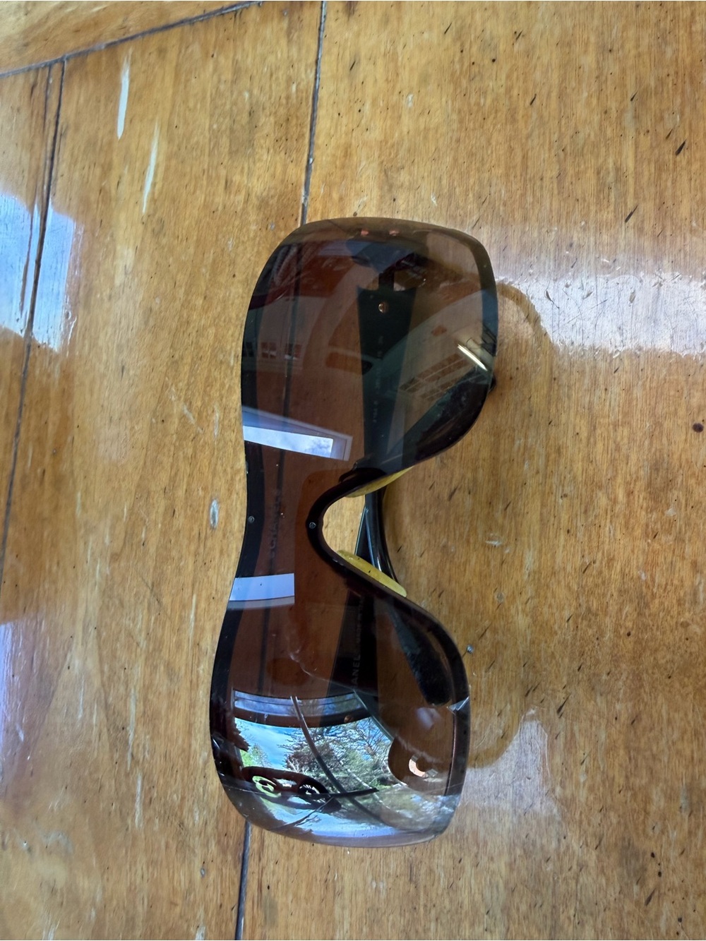 CHANEL Brown Gradient Shield Sunglasses with Black Case - Picture 4 of 5